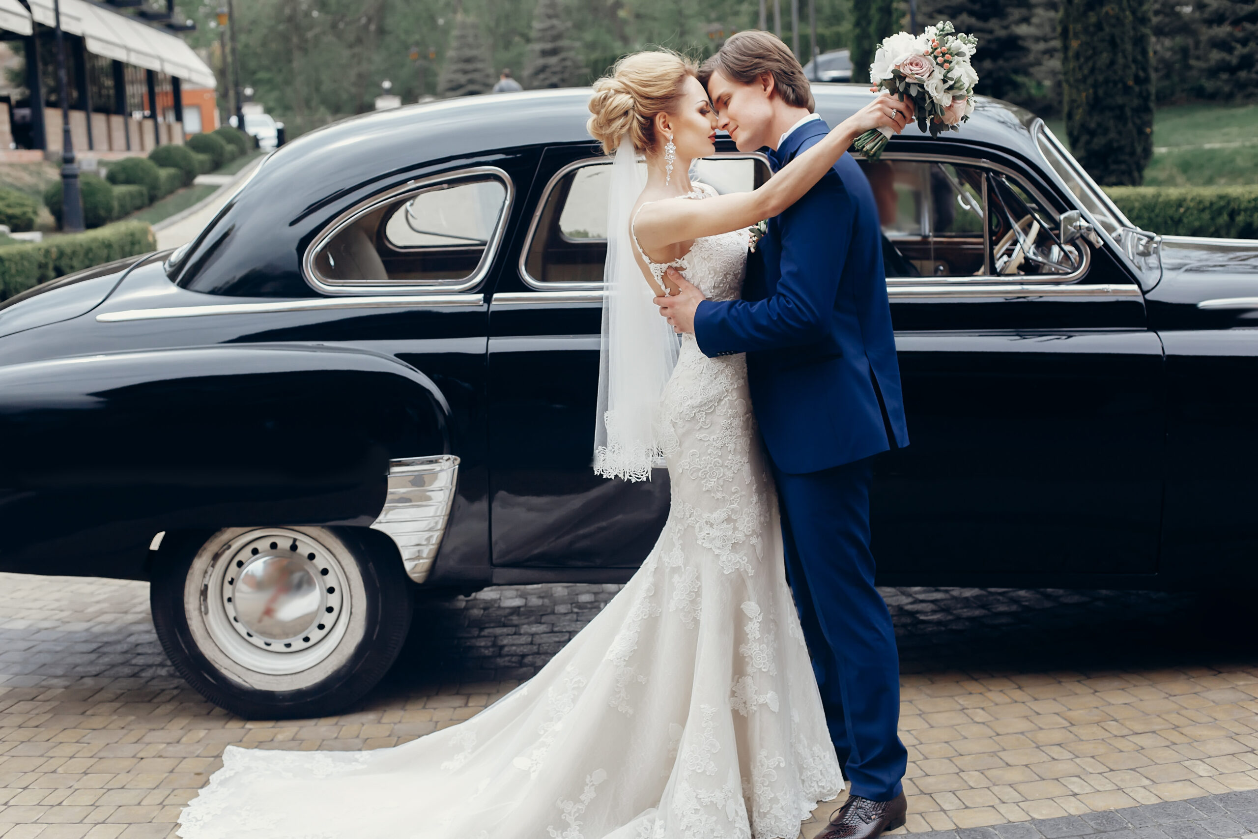 Why a Wedding Limo Hire Service is Safer than Any Other Option?